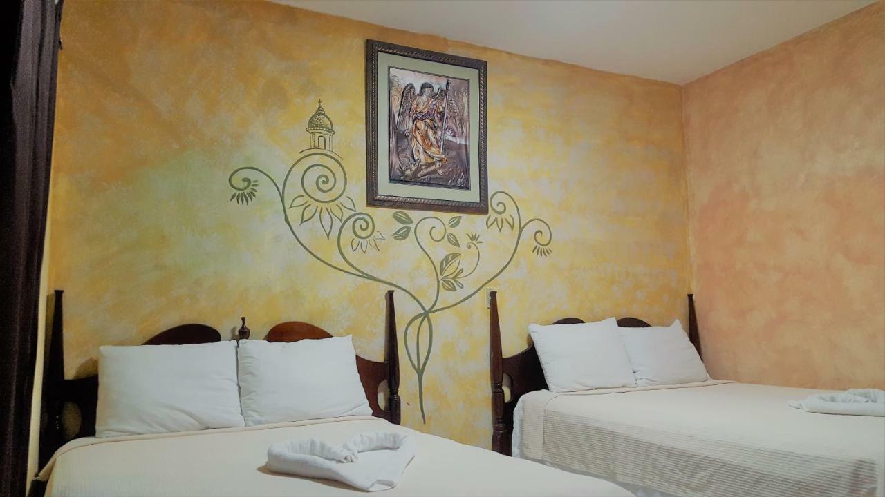 Argueta Hotel San Luis Екстер'єр фото