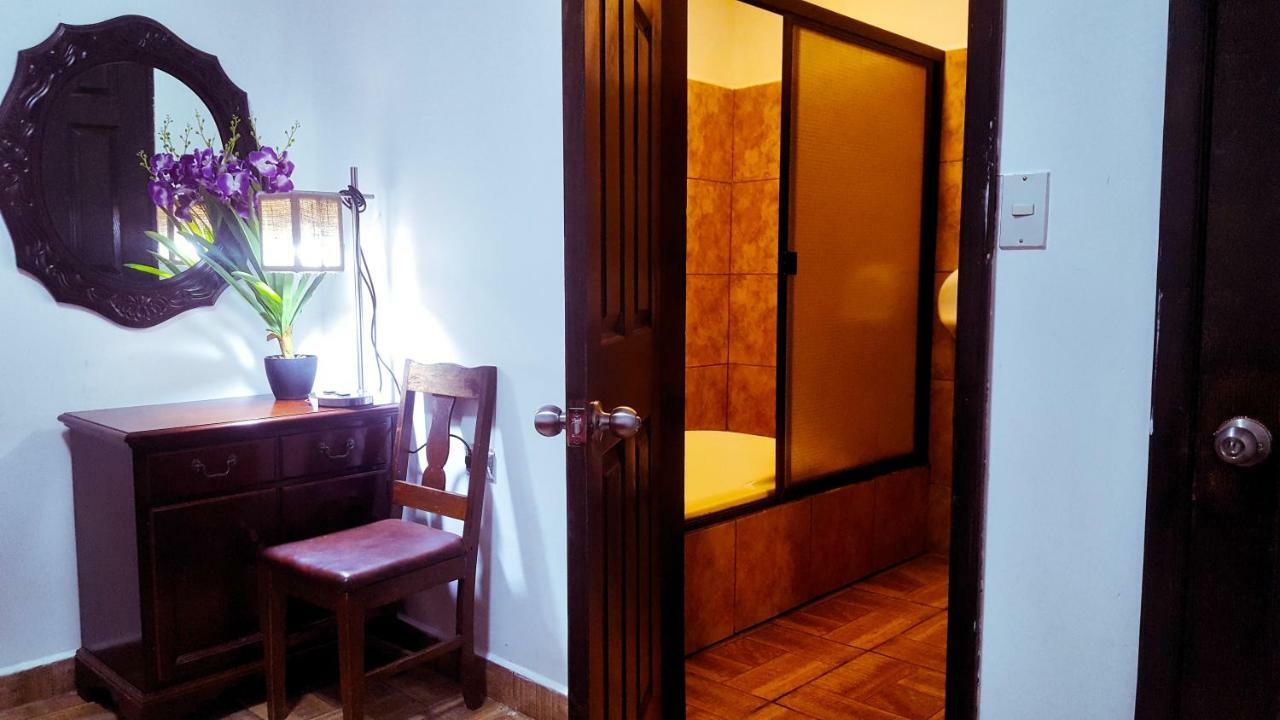 Argueta Hotel San Luis Екстер'єр фото